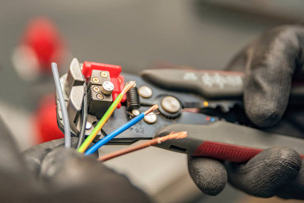 Best Emergency Electrical Repair  in Alamo Heights, TX
